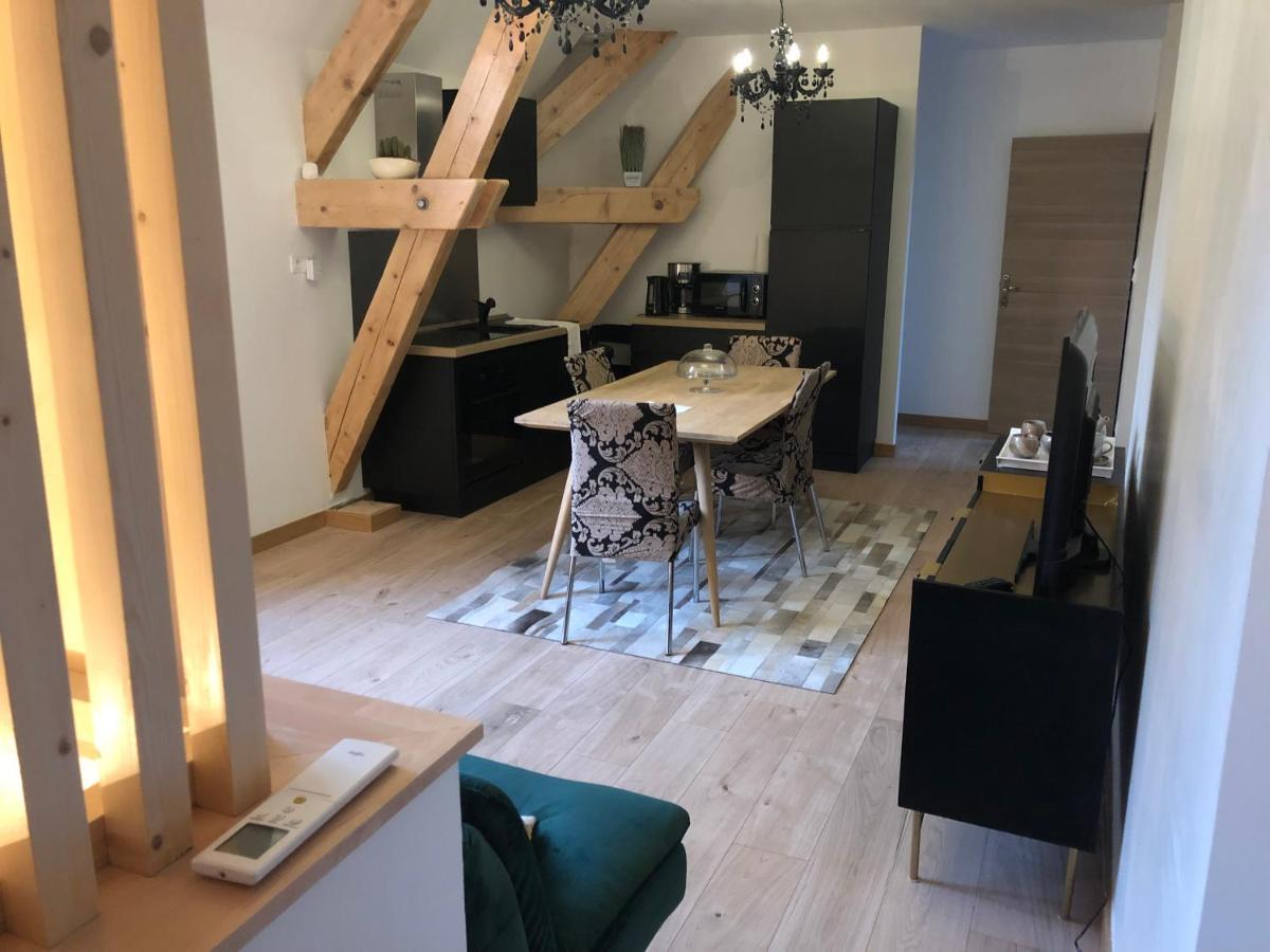 Chambres Au Chateau Du Mouillat Saint-Clair-de-la-Tour エクステリア 写真