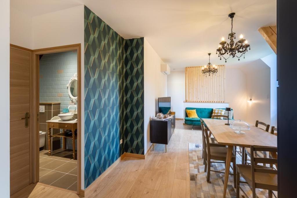 Chambres Au Chateau Du Mouillat Saint-Clair-de-la-Tour エクステリア 写真