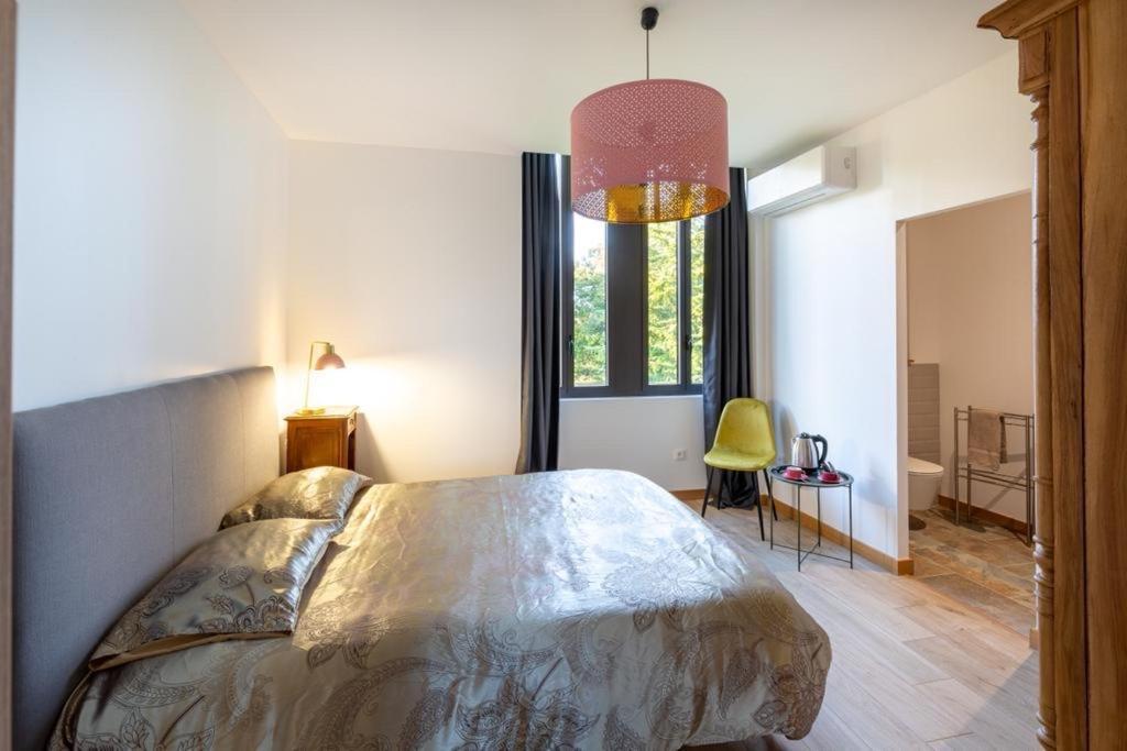 Chambres Au Chateau Du Mouillat Saint-Clair-de-la-Tour エクステリア 写真